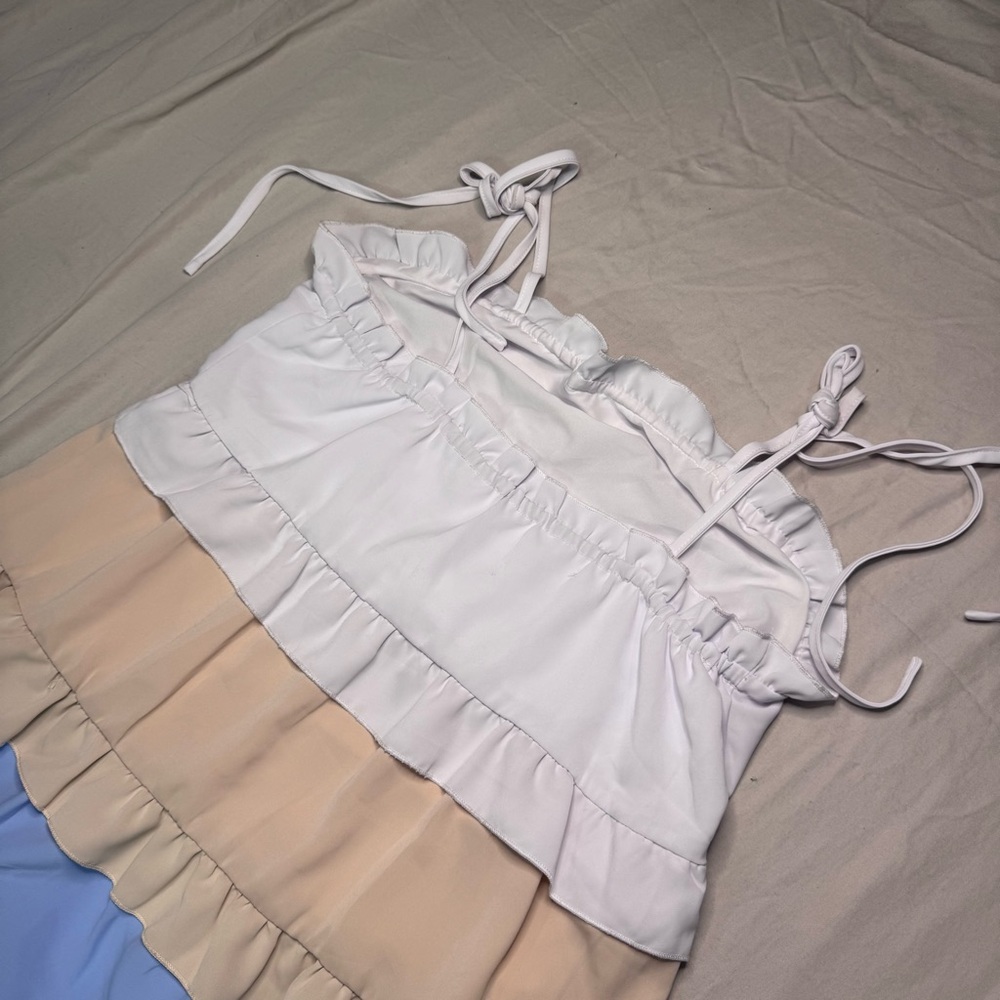 Colorblock Ruffle Dress - Picture 4 of 5